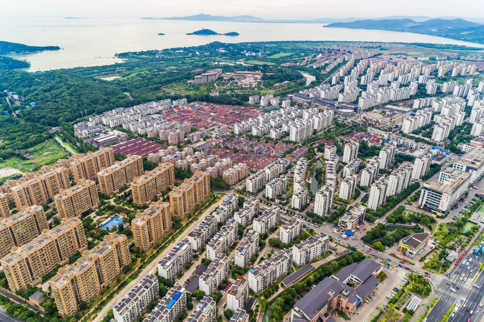 The Growing Demand for 2 BHK Flats in Lucknow: A Real Estate Insight